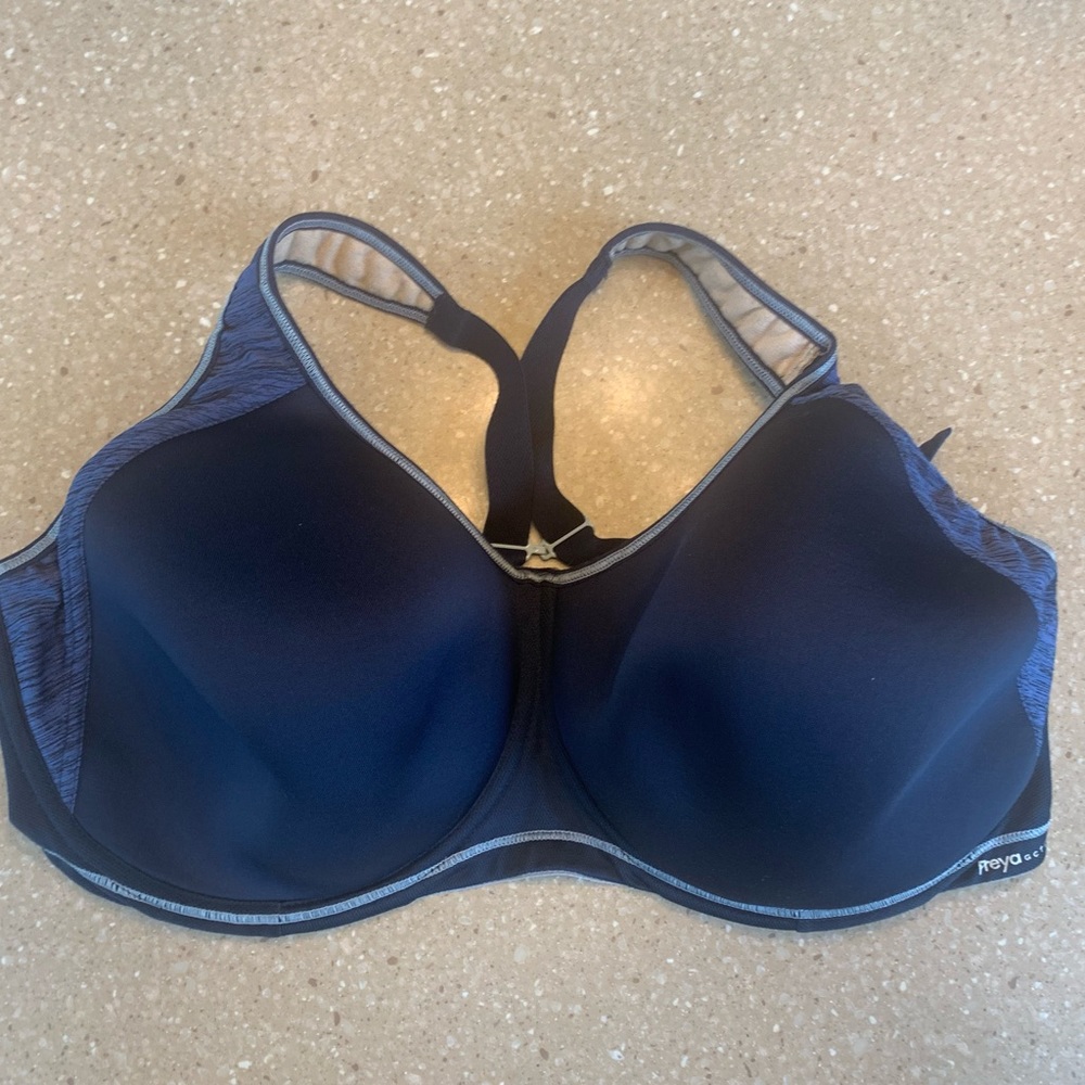 Freya Exercise navy bra 38I